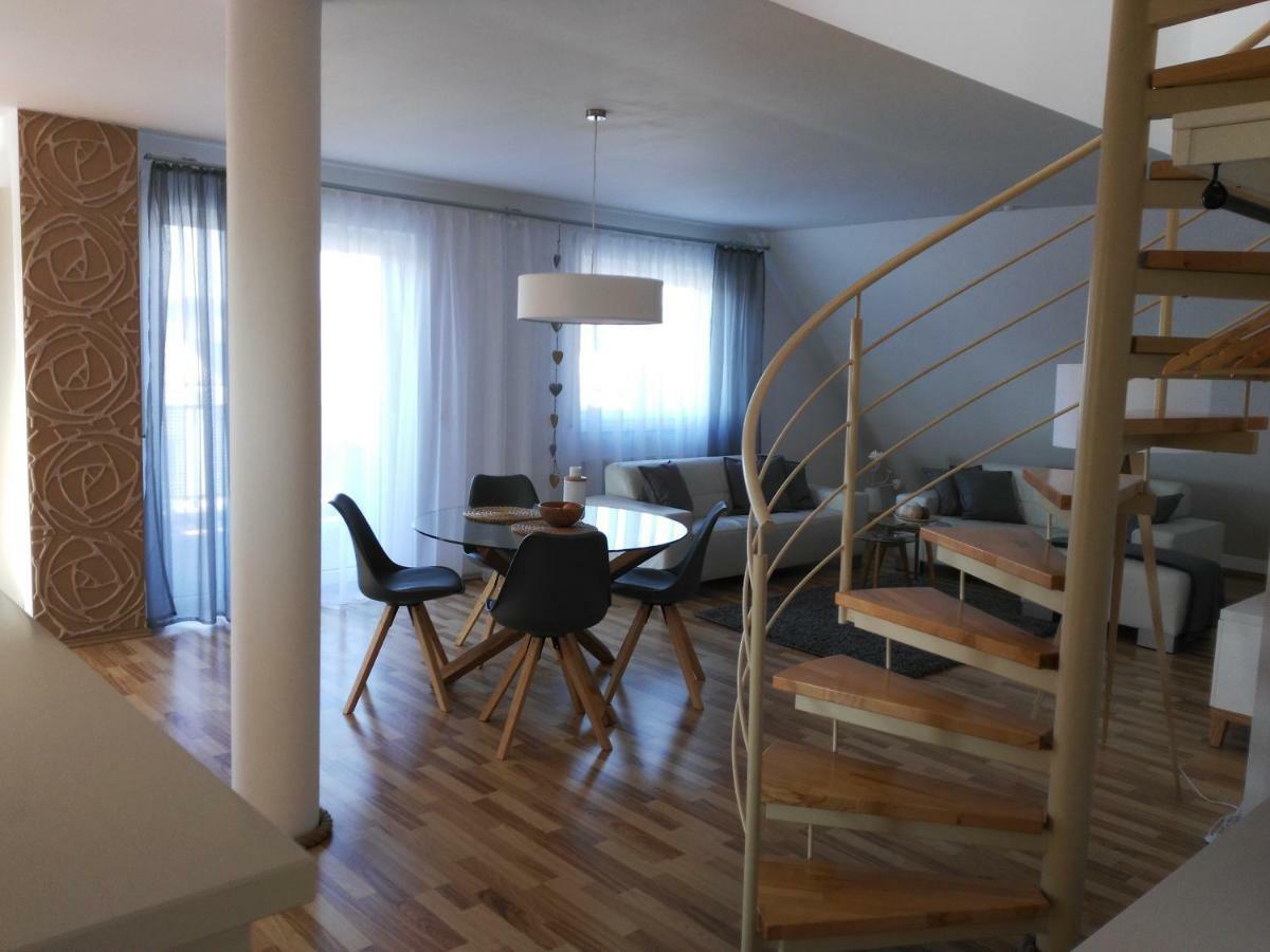 Ferienwohnung Prestige 1 FDH Esterno foto